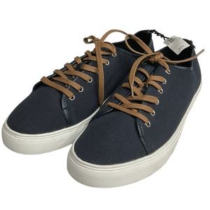 Gap Men's Navy & Tan Canvas‎ Toe Lace Sneakers Size 8 NWT Preppy Classic Comfort